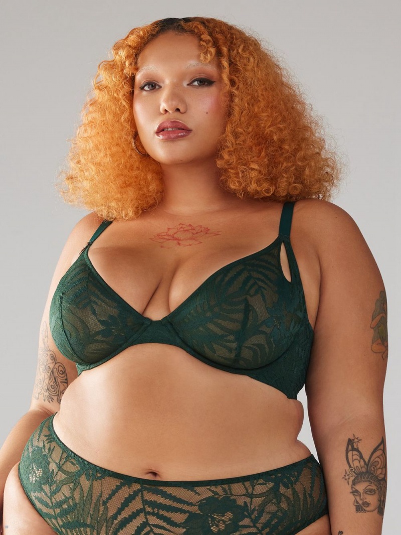 Savage X Fenty Shadowplay Lace Plunge Zelene | HYWP65981